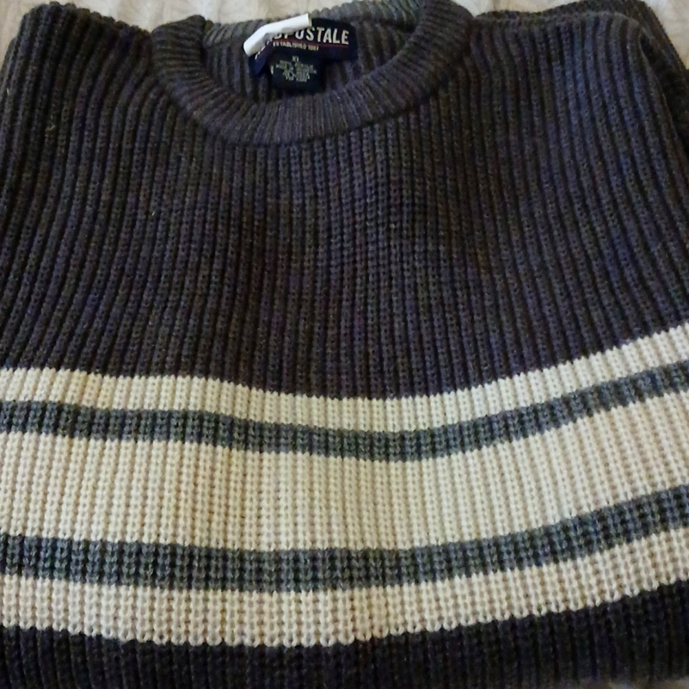 Mens sweater xl size aeropastel brand gray  with white stripes
